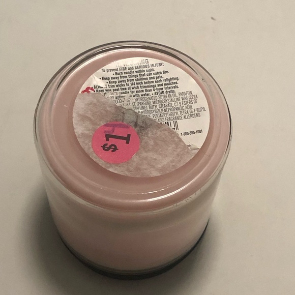 Bath & Body Works Let Love Glow Pink Candle - Picture 2 of 4